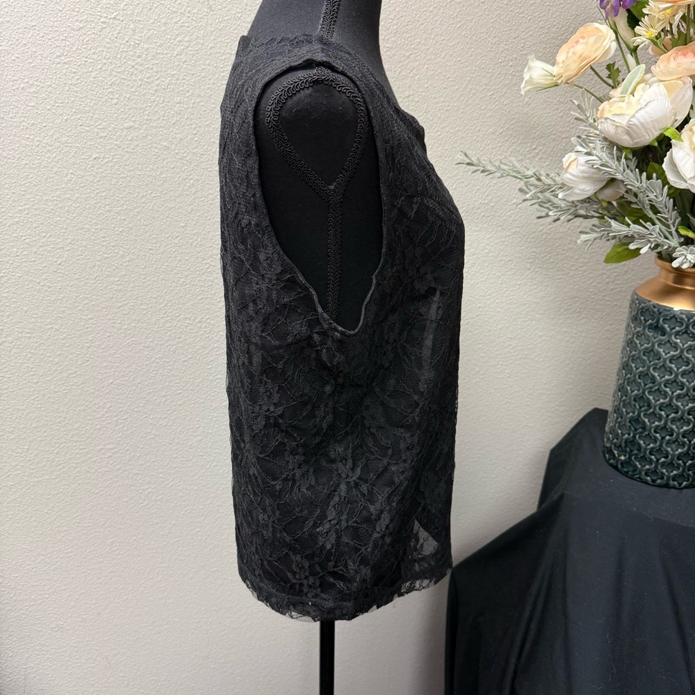 Chico’s Black Lace Sleeveless Tank Top Sheer Floral Overlay Elegant Size 2 - Picture 4 of 7